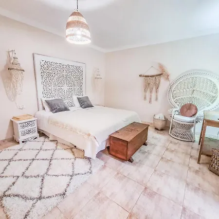 Casa de Férias Oceanview Boutique House, 125 Sqm, Parking, Sunset Rooftop *