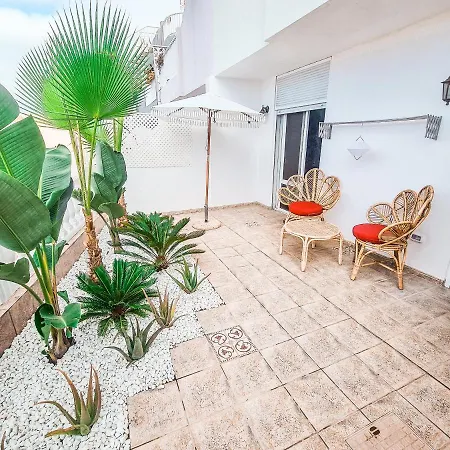 Oceanview Boutique House, 125 Sqm, Parking, Sunset Rooftop Сasa de vacaciones