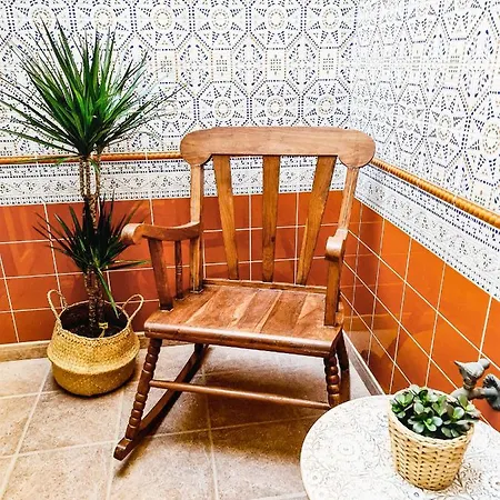 Сasa de vacaciones Oceanview Boutique House, 125 Sqm, Parking, Sunset Rooftop